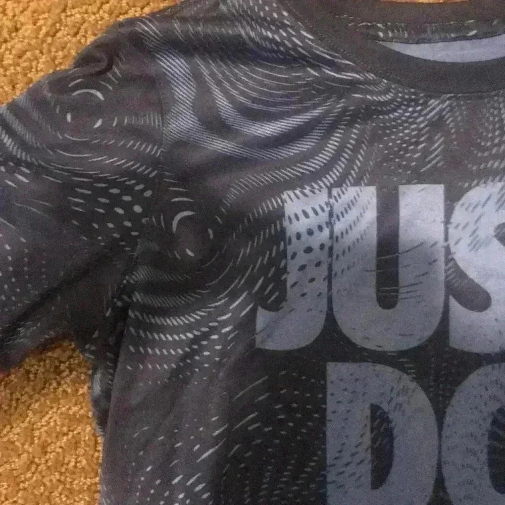 Nike dri-fit size medium - Picture 2 of 4